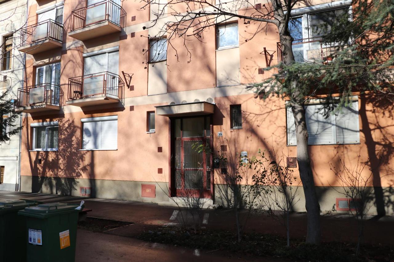 Appartamento Petofi Apartman Szeged Esterno foto