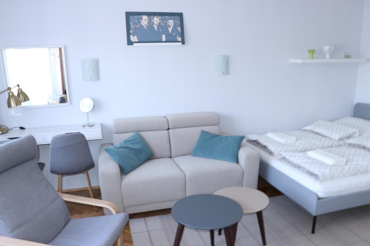 Appartamento Petofi Apartman Szeged Esterno foto