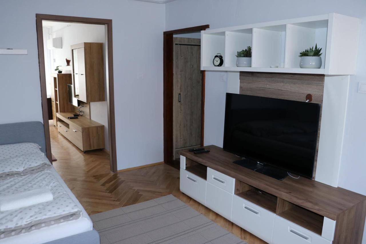 Appartamento Petofi Apartman Szeged Esterno foto